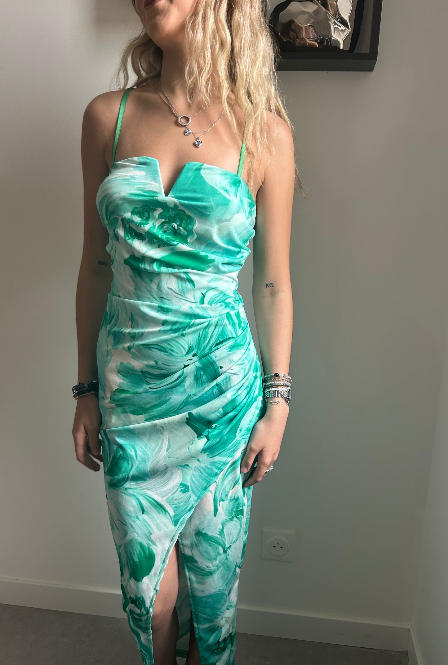 Robe avec fente