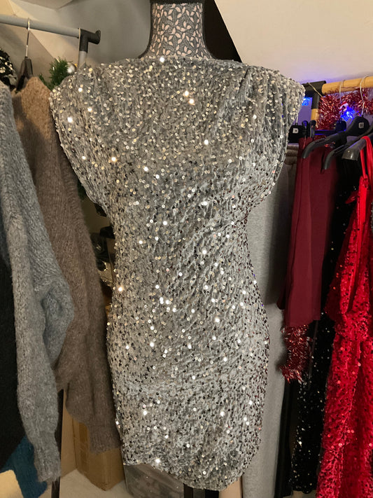 Robe moulante sequin